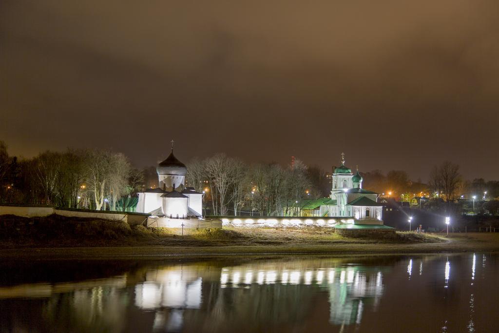 U Pokrovki Guest House Pskov Dış mekan fotoğraf