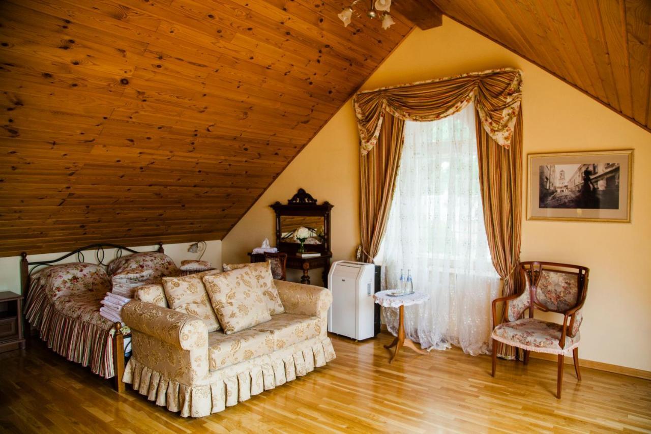 U Pokrovki Guest House Pskov Dış mekan fotoğraf