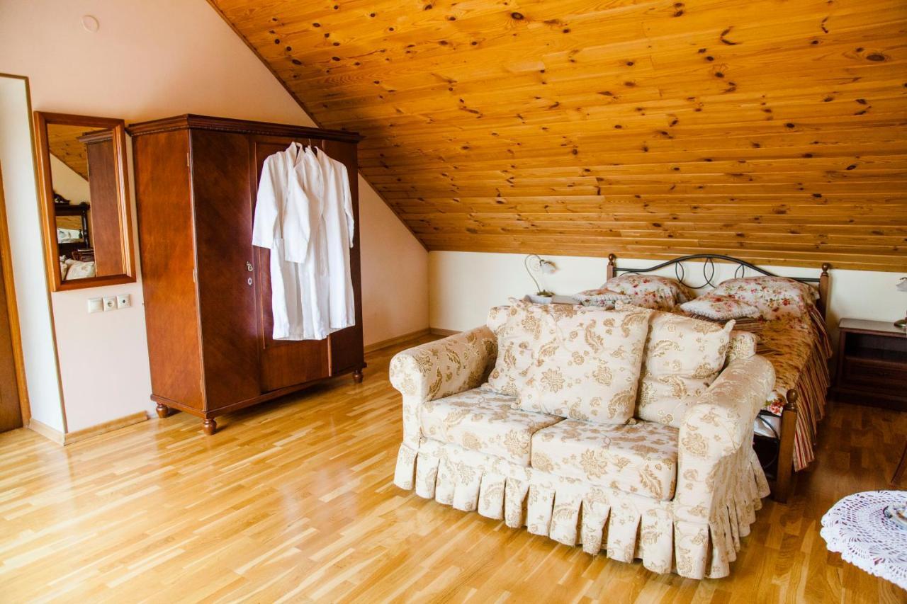 U Pokrovki Guest House Pskov Dış mekan fotoğraf