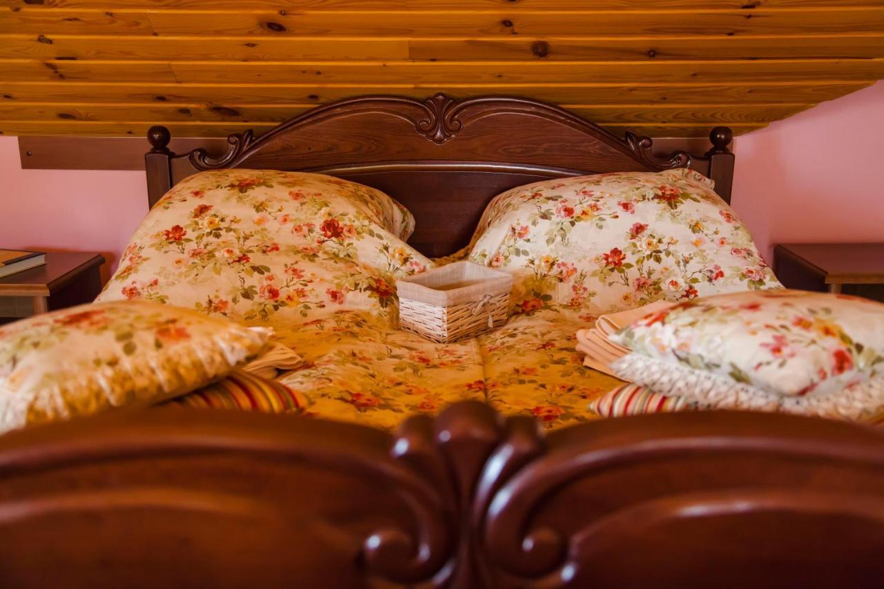 U Pokrovki Guest House Pskov Dış mekan fotoğraf